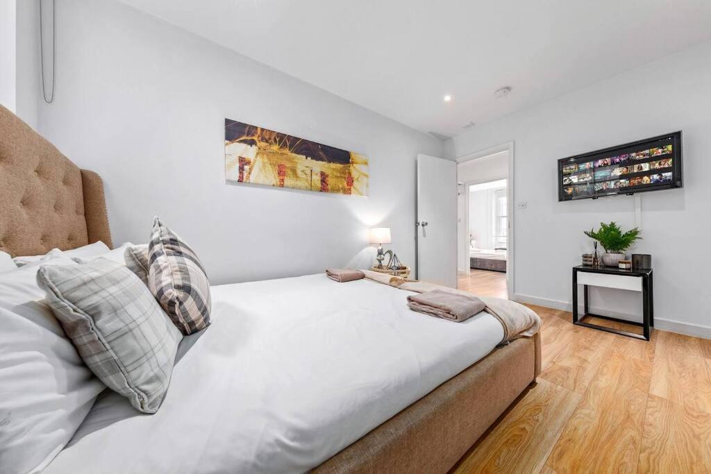 3 Bedroom Apartment In Haymarket Central London Sleep 10 Hy2 Εξωτερικό φωτογραφία